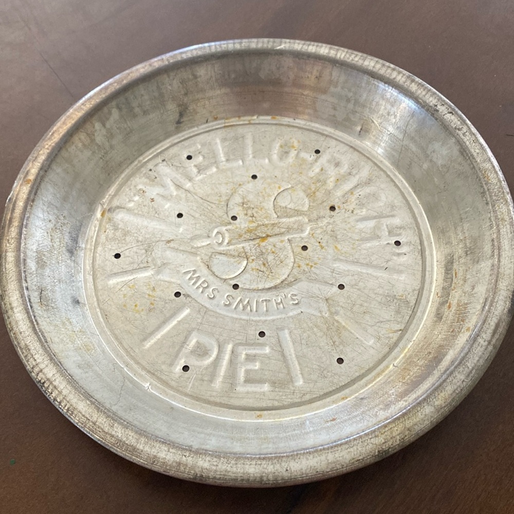Mrs. Smiths Mello-Rich Vintage Pie Pan